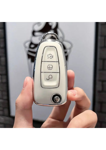 Renkstore Ford Focus Mondeo C-Max 2010+ Sustalı Beyaz Silikon Kılıf Anahtarlık