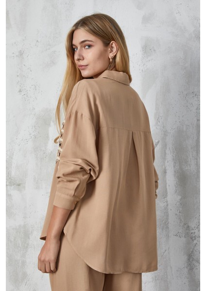 Camel Aksesuarlı Oversize Keten Gömlek 27079
