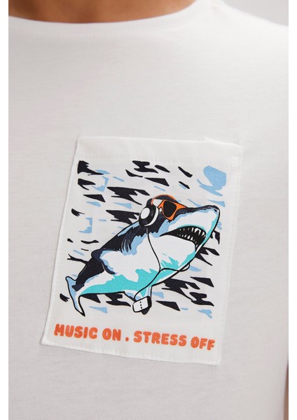 Francis Beyaz Baskılı Erkek Tişört fiyatları