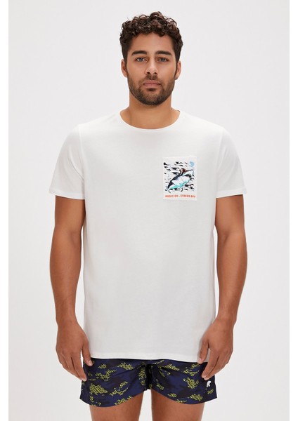Francis Beyaz Baskılı Erkek Tişört fırsatları