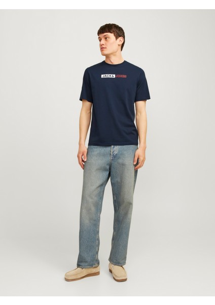 Erkek Gögüs Baskili Tisört - Corplogo fiyatları