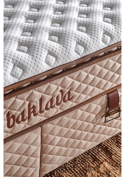 Baklava Yatak 90X190 cm Tek Kişilik Ultra Ortopedik Çok Sert Pedli Lüks Yatak 30 cm Krem Kumaş