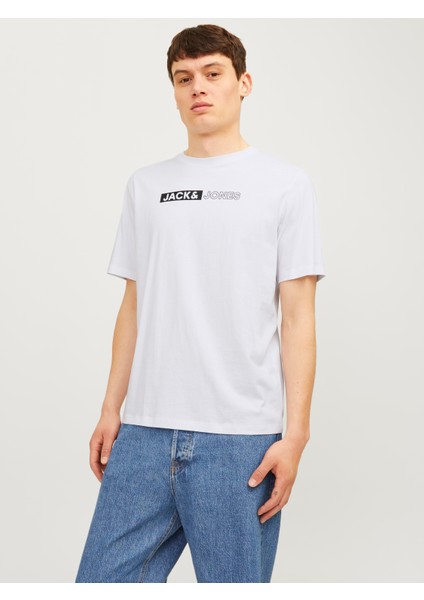 Erkek Gögüs Baskili Tisört - Corplogo