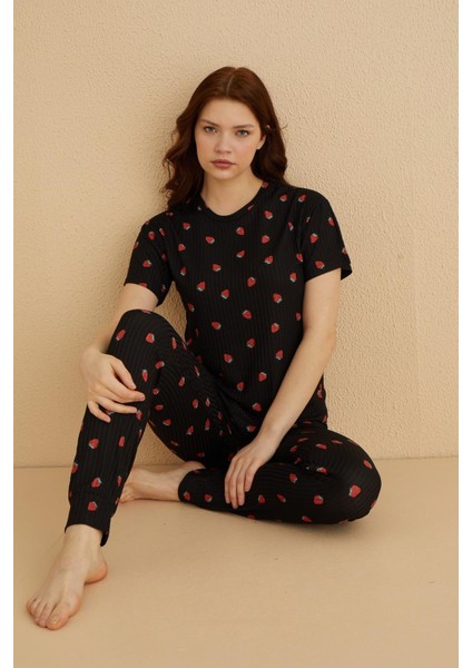 Dreamy Ipeksi Kaşkorse Çilek Desenli Kısa Kollu Pijama Takımı modelleri