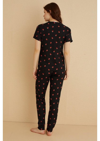 Dreamy Ipeksi Kaşkorse Çilek Desenli Kısa Kollu Pijama Takımı fırsatları