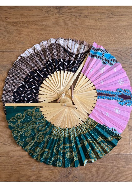 El Yapımı Ahşap Yelpaze Endonezya Batik Kumaş -10 Adet Büyük Boy 27 cm