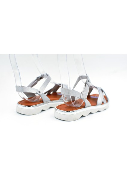 (World Kids) Hakiki Deri Termo Kaymaz Taban Cırtlı Günlük Kızçocuk Sandalet Gri fırsatları