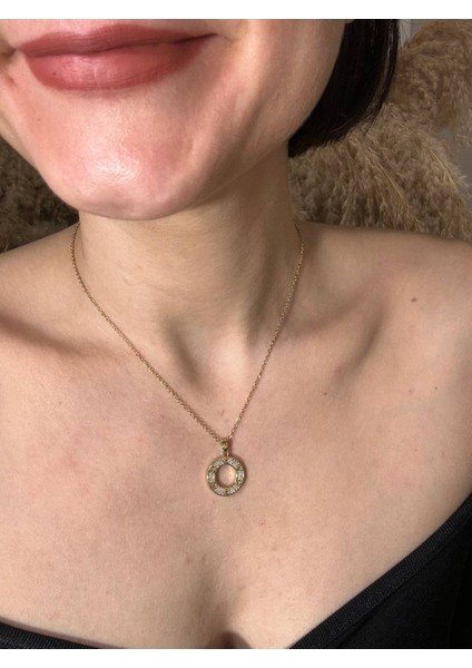 Altın Rengi Gold Zirkon Taşlı Madalyon Model Kolye modelleri
