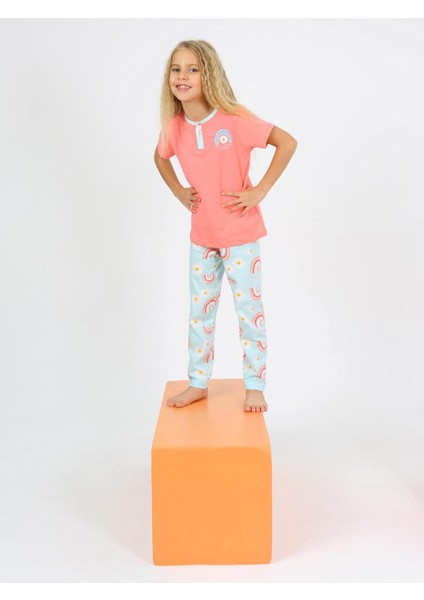 Kız Çocuk Kısa Kollu %100 Pamuklu Düğme Detaylı Rainbow Pijama Takımı indirimleri