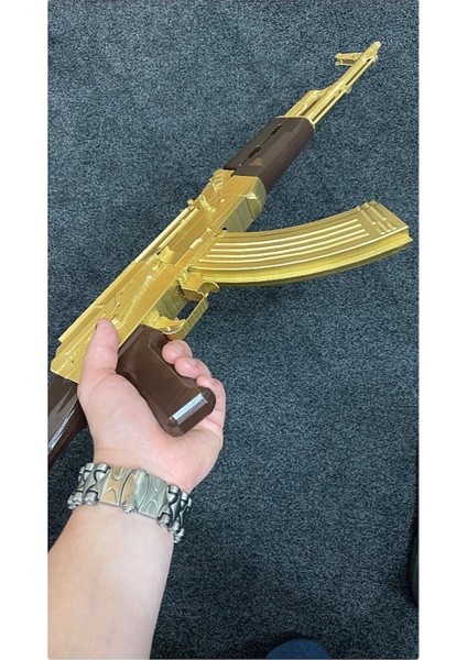 Ak-47 Gold Kalashnikov Dekor 1/1 Ölçek Gerçek Boy (Oyuncak Değildir Çalışmaz Dekordur)