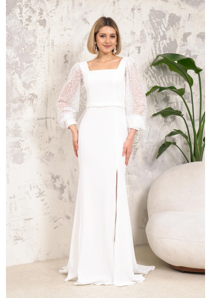 Önü Yırtmaçlı Kare Yaka Kolları Pullu Beyaz Abiye