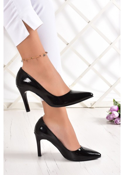 Gowa Siyah Rugan Klasik Stiletto