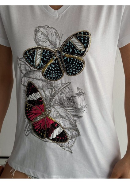 Kadın Yeni Sezon %100 Pamuk Kelebekler Desenli Işlemeli T-Shirt fırsatları