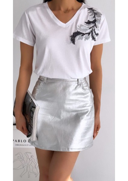 Kadın Yeni Sezon %100 Pamuk Yaprak Desenli Işlemeli T-Shirt