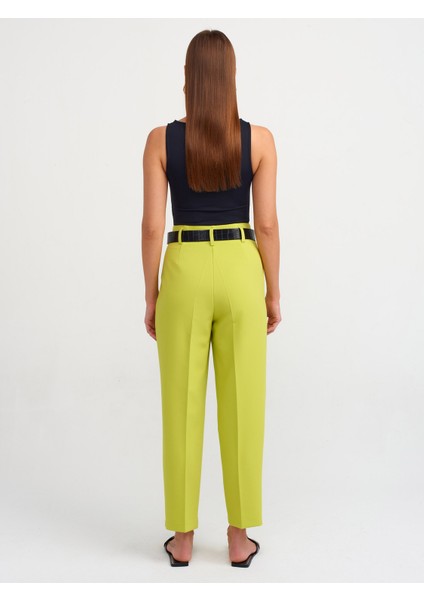 71303 Kabartma Kemerli Havuç Fit Pantolon-Fıstık Y. fiyatları