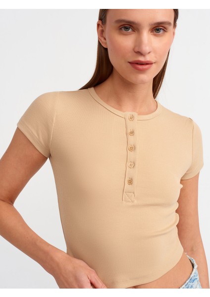30938 Düğme Detaylı Crop Top-Bej modelleri