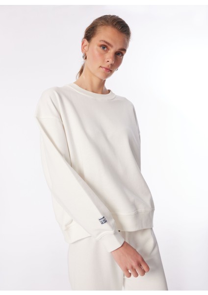 Bisiklet Yaka Bej Kadın Sweatshırt DT10746 fiyatları