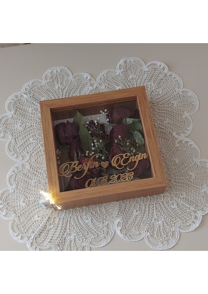 20X20X5 cm Isimli Ledli Bambu Anı Çerçevesi! Yeni Moda Çiçek Anı Çerçevesi! fırsatları
