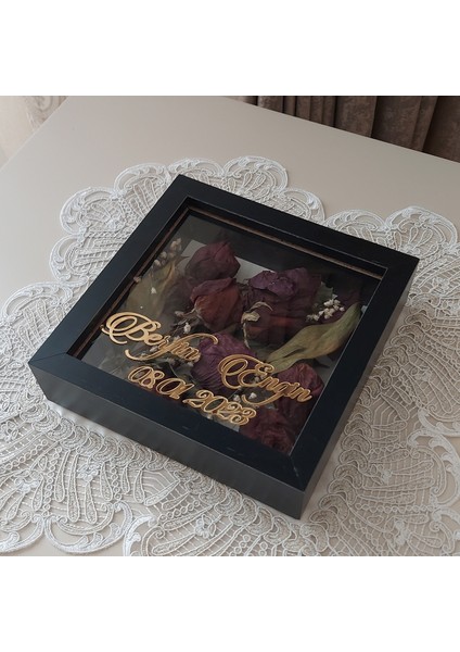 20X20X5 cm Isimli Siyah Anı Çerçevesi! Yeni Moda Çiçek Anı Çerçevesi!