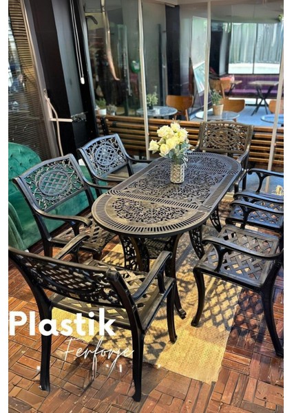 Ferforje Görünümlü Plastik Oval Siyah Masa ve Sandalye, Bahçe, Balkon ve Dış Mekanda Kullanılabilir, 2 Yıl Garantili, 150KG Taşıma Kapasiteli, Plastik Oval Masa ve Sandalye Takımı