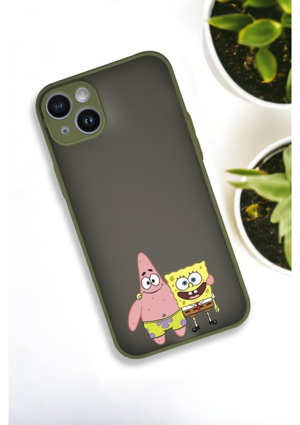 Apple iPhone 13 Uyumlu Sünger Bob ve Patrick Star Desenli Buzlu Şeffaf Lüx Telefon Kılıfı