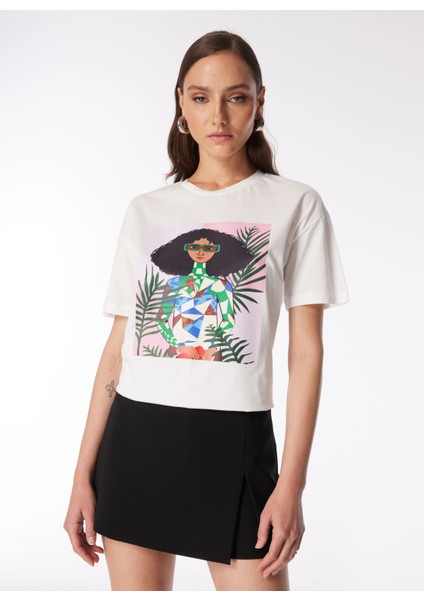 Kırık Beyaz Kadın Bisiklet Yaka Basic T-Shirt F4SL-TST0208 fırsatları