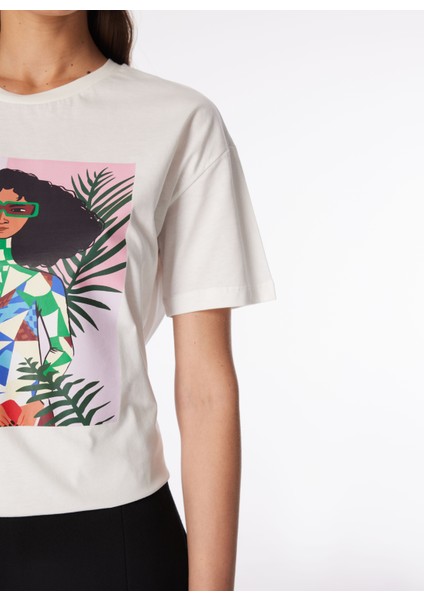 Kırık Beyaz Kadın Bisiklet Yaka Basic T-Shirt F4SL-TST0208 indirimleri