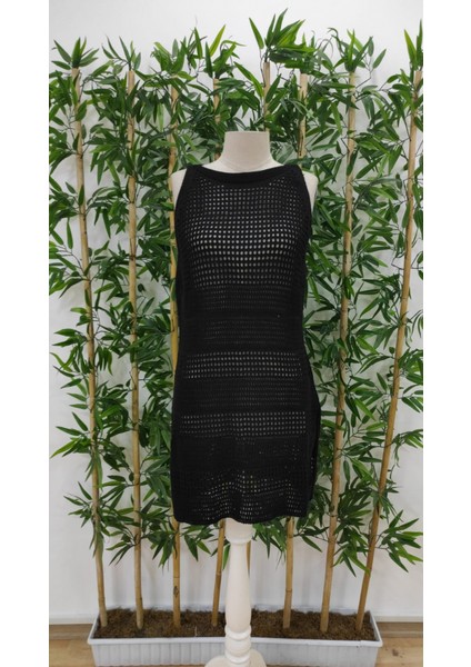 Kadın Kolsuz Derin Sırt Dekolteli Ajurlu Triko Pareo indirimleri