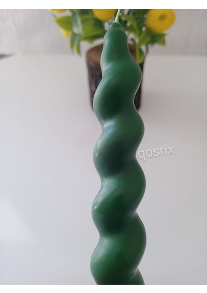 Yeşil Italyan Burgulu Şamdan Mumu Doğal Kokulu Uzun Çubuk Konik Burgu Spiral Mum Dekoratif 1 Adet modelleri