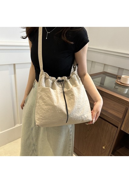 Rahat Büyük Kapasiteli Kadın 2024 Yeni Moda Yüksek Kaliteli Koltuk Altı Çantası Sınıfı Işe Gidiş-Geliş Omuz Askılı Çanta (Yurt Dışından)