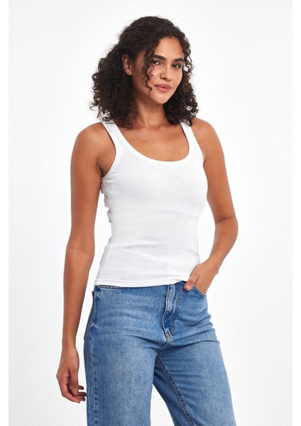 Kadın Beyaz Fitilli Görünümlü Askılı Kalın Basic Atlet Bluz fırsatları