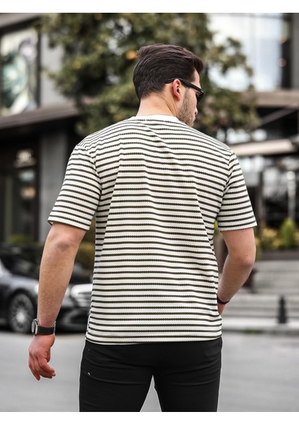 Bisiklet Yaka Tek Cepli Çizgili T-Shirt - Haki