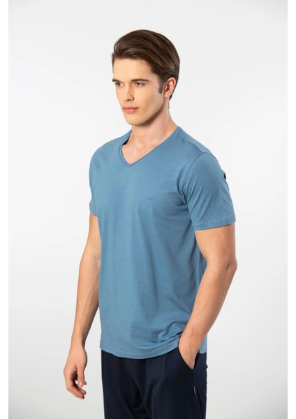 V Yaka T-Shirt ve Cepli Bermuda Şort Takım, %50 Pamuk %50 Modal