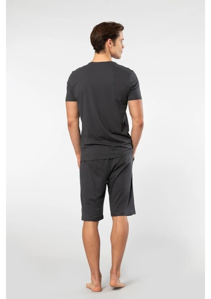 V Yaka T-Shirt ve Cepli Bermuda Şort Takım, %50 Pamuk %50 Modal