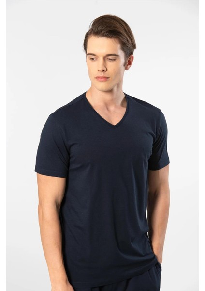 V Yaka T-Shirt ve Cepli Bermuda Şort Takım, %50 Pamuk %50 Modal