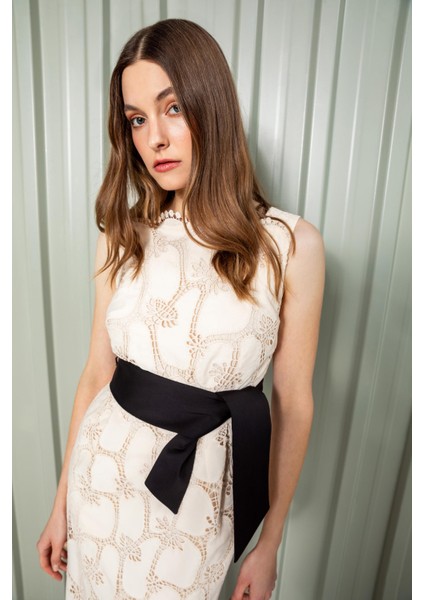 Kemerli Işlemeli Elbise 24S40514 fiyatları