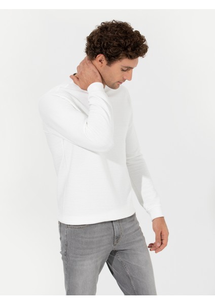 Erkek Beyaz Sweatshirt 50257176-VR013 modelleri
