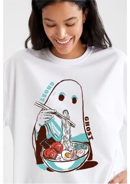Kadın Beyaz Ghost Noddle Baskılı Oversize Tişört