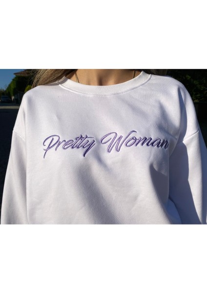 Oversize Beyaz Renk Lila Rengi Nakışlı Kadın Sweatshirt fırsatları