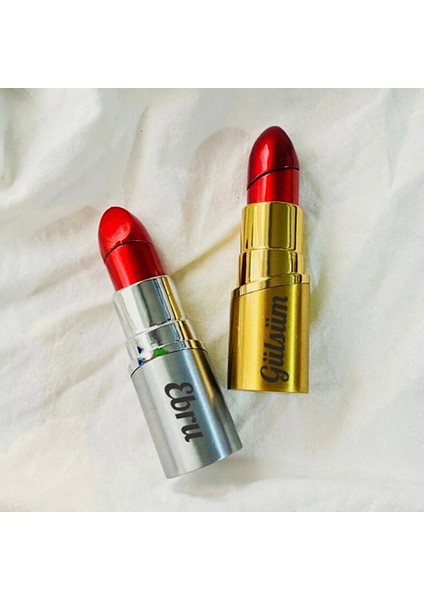 Kişiye Özel Isimli Ruj Şeklinde Tasarım Çakmak Açık Gri fiyatları