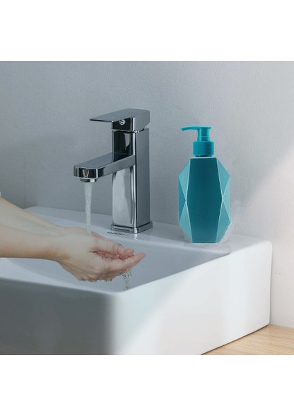 Mavi Stil 300 ml 300MLML Pet Taşınabilir Sabunluklar Yaratıcı Şampuan Pres Şişesi Sıvı Duş Jeli Doldurulabilir Banyo Kavanoz Ev Aracı (Yurt Dışından) indirimleri