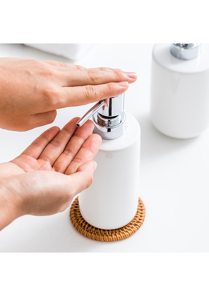 No.21 Stili Banyo Ceramower Jel Şampuan Şişesi ml Beyaz Seramik Emülsiyon Dağıtım Şişesi El Sabunu Dispenserleri Mutfak Için (Yurt Dışından) indirimleri