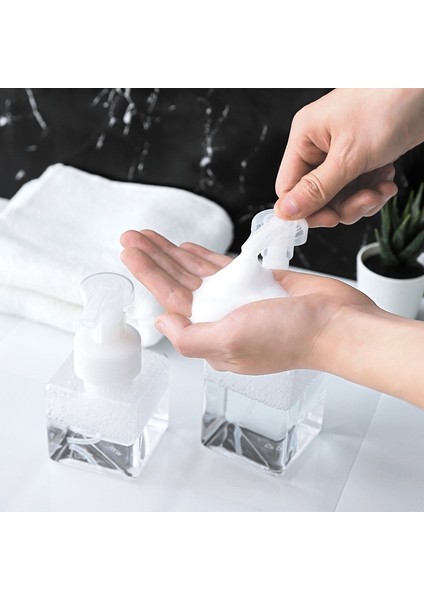 Köpük Stili 250 ml ml Köpük Dağıtıcı Şişe Taşınabilir Sabunluklar Sıvı Sabun Şampuan Pompası Şişeleri Banyo Seyahat Aksesuarları (Yurt Dışından) indirimleri