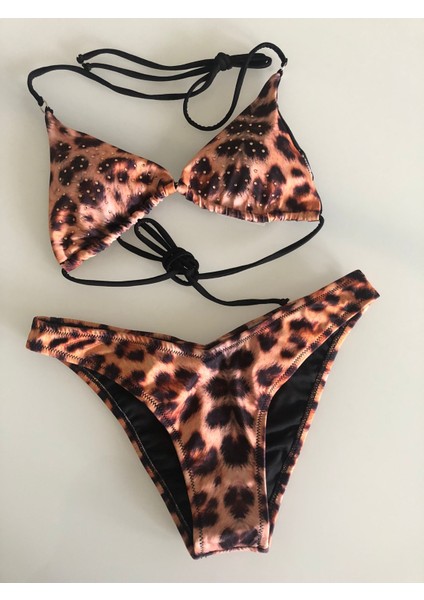 Leopar Desenli Askıları Ayarlanabilir Üst Kısmı Taş Detaylı Push Up Etkili Bikini Takımı 2li Set modelleri