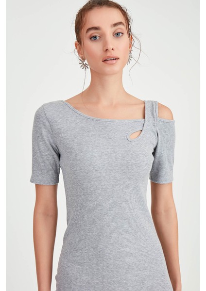 Omuz Detaylı Uzun Örme Elbise fiyatları