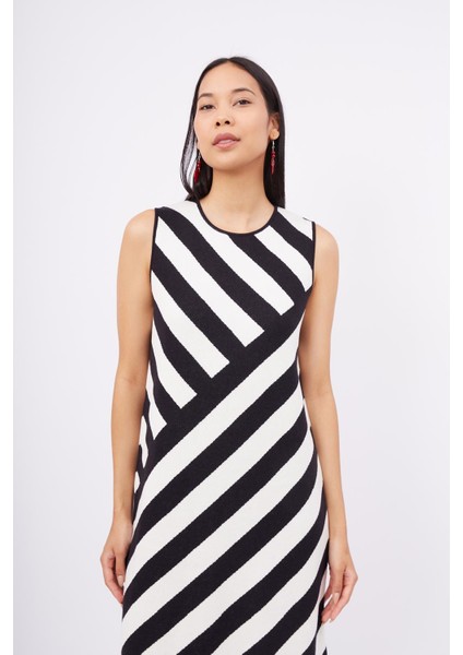 Paula Dress Diagonal Çizgili A Form Kolsuz Ince Kadın Triko Elbise - Siyah/beyaz fiyatları