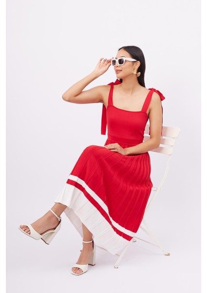 Styleboom x Peraluna Kelly Dress Askılı Bağlama Detaylı Rahat Kesim Midi Boy Yazlık Kadın Triko Elbise - Kırmızı indirimleri