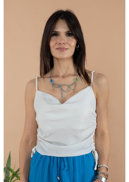 Ekru Kadın Yanları Büzgülü Askılı Bluz