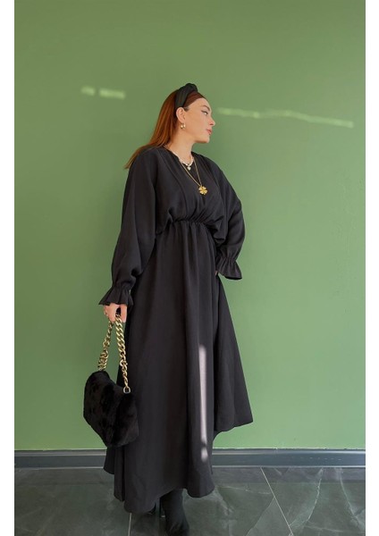 Kol Ucu ve Beli Lastikli Siyah Maxi Boy Bisiklet Yaka Elbise