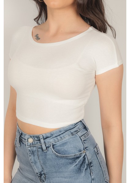 Kadın Kolu Bedende O Yaka T-Shirt fiyatları